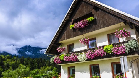 Nasvet arhitekta: "Namesto da 30 let gradite hišo, ki je vaši otroci ne bodo potrebovali, naredite to..."