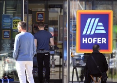 Ta kozmetični izdelek iz trgovine Hofer požel navdušenje, je veliko cenejši od tistih, ki jih proizvajajo zveneča imena (pa tudi zelo učinkovit)