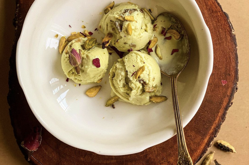 Izvoli ta neverjetno preprost recept za domač PISTACIJEV sladoled iz le TREH sestavin (foto: Instagram/Neha Pradhan)