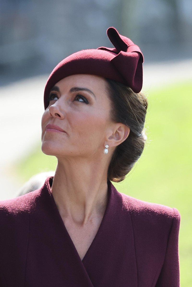 Kaaaj? Viri blizu kraljeve palače razkrili, da se Kate Middleton v javnosti ne bo pojavila vse do ...