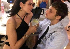"Partner me je med seksom poklical z napačnim imenom. Ali to pomeni, da me vara?" (zaskrbljena izpoved)