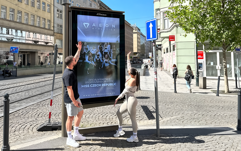 Med drugim je Aeon eden izmed glavnih pokroviteljev Miss Češke