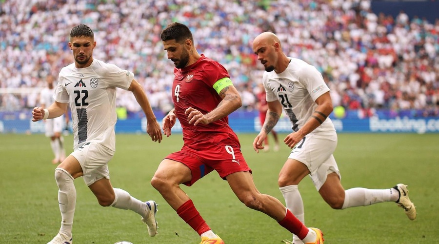 Si opazila, da ima večina ekip na EURO 2024 bele ali rdeče drese? Poznamo razlog, zakaj (foto: Profimedia)