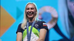 Janja Garnbret olimpijske igre zlata medalja kongresni trg sprejem