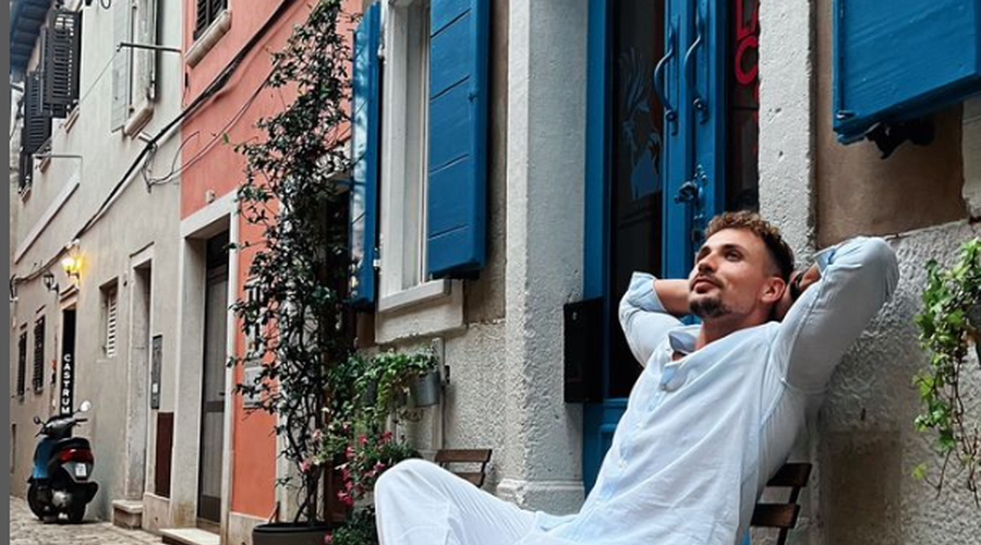 Uf, ti je kaj vroče? Žan Serčič na dopustu v Grčiji pokazal svoje izklesano telo (FOTO) (foto: Instagram/Žan Serčič)