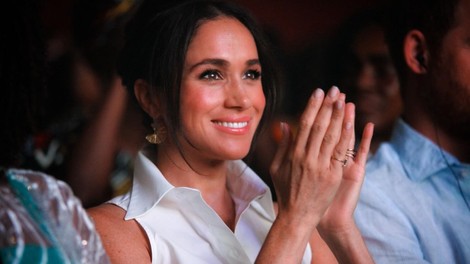 Meghan Markle bluza