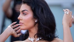 Georgina Rodriguez rdeča preproga Cristiano Ronaldo beneški filmski festival