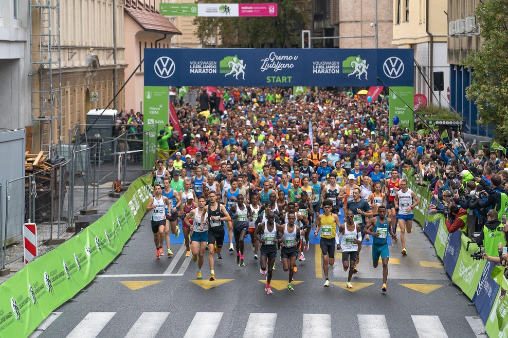 Ljubljanski maraton podira rekorde: letos celo s harmoniko (foto: Ljubljanski maraton)