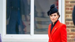 Najljubši plašč Kate Middleton, ki ga boš želela imeti: Ikonični kos, ki ne gre nikoli iz mode