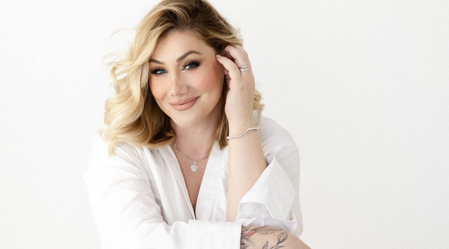 Po nekaj dnevih se je oglasila Indira Ekić in razkrila, kako potekajo njihovi trenutki s sinčkom (FOTO) (foto: Instagram/Indira Ekić/Soul Studio)