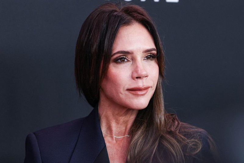 Victoria Beckham in znana Slovenka obudili priljubljen modni trend, ki ti je zagotovo všeč (FOTO)