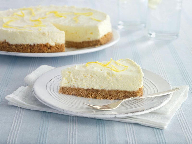 Izvoli RECEPT za okusen limonin cheesecake, ki je popoln za letošnjo zimo (foto: Profimedia)