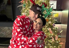 Ali res moraš božič preživeti s svojim partnerjem? To so argumenti za in proti, če si morda v dvomih