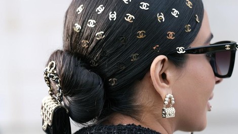 praznična pričeska