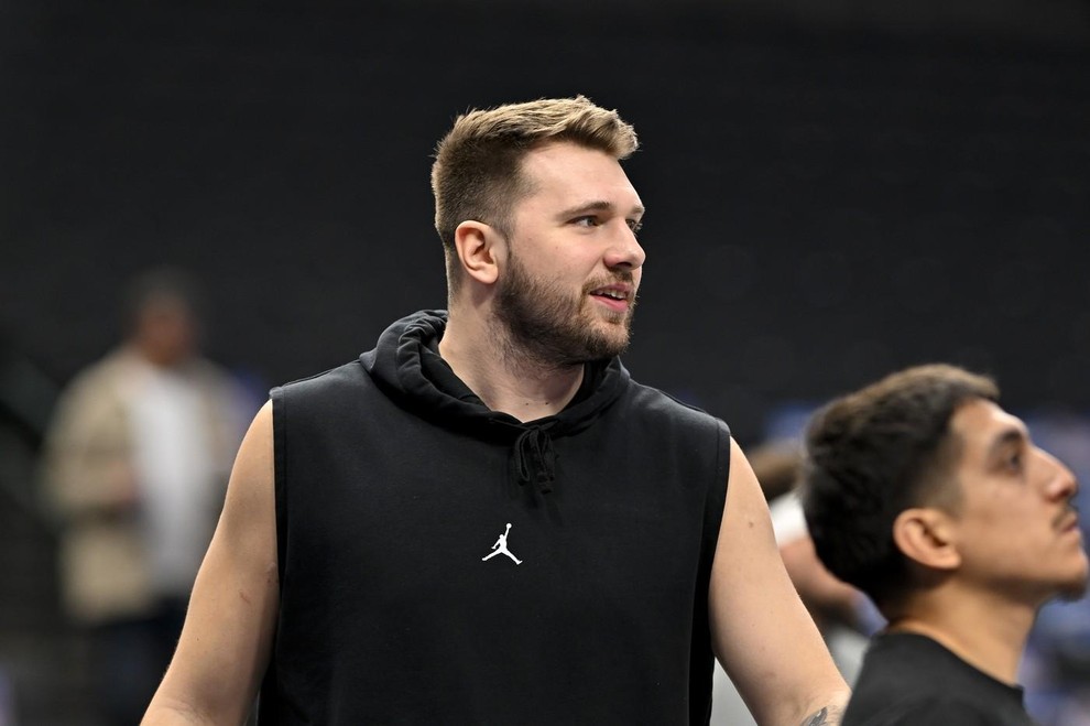 Luka Dončić nas velikokrat razveseljuje z novimi modeli supergami. Vedno izbere takšne, ki jih ne vidimo pogosto, in vedno nam …