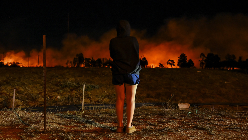 NARAVNE KATASTROFE, KI BODO PRETRESLE SVET Po prerokbah, ki jih pripisuejo Babi Vangi, naj bi leto 2026 prineslo močne potrese, …