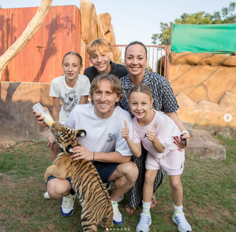 Luka Modrić kot ga nismo vajeni: Njegov odziv preplavil splet in nasmejal čisto vse (VIDEO) (foto: Instagram)