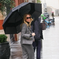 Obutev za deževne dni: izbor top 10 čevljev za muhasto vreme, ko ne vemo, kaj obuti