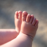 Jasmino mama kot dojenčico zavila v plastično vrečko in jo dala v dom: "Ko sva se srečali po 35 letih, je sledilo tole"