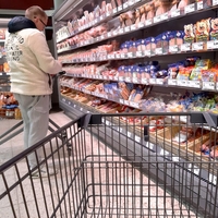 Odkritja v tej trgovski verigi sprožila veliko zgražanja: od neustreznih živil do spornih navodil zaposlenim, v zakulisju se skriva marsikaj