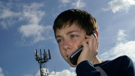 fant nemčija izginotje družina telefon klic
