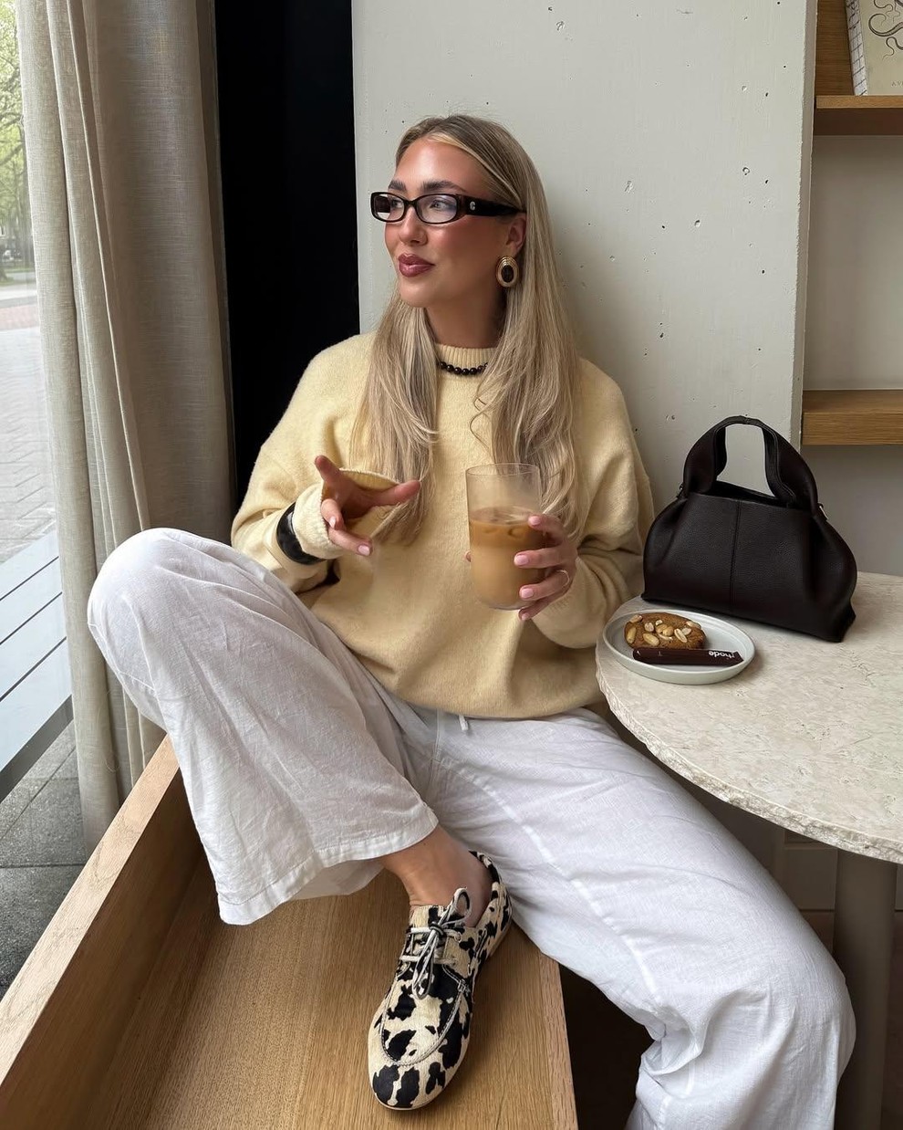 Bik: Za bike, ki so simbol stabilnosti in vztrajnosti, bo prihodnje desetletje pomenilo počasno, a zanesljivo uresničevanje življenjskih ciljev. Njihovo …