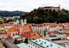 Kulinarični kiks v Ljubljani: britanski vplivnež razjezil domačine s svojimi izbirami
