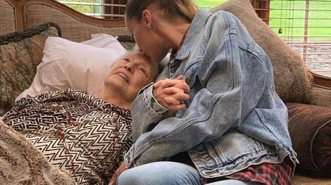 Najpomembnejša lekcija, ki mi jo je pred smrtjo zaupala moja 90-letna babica: "Nehaj početi te stvari"