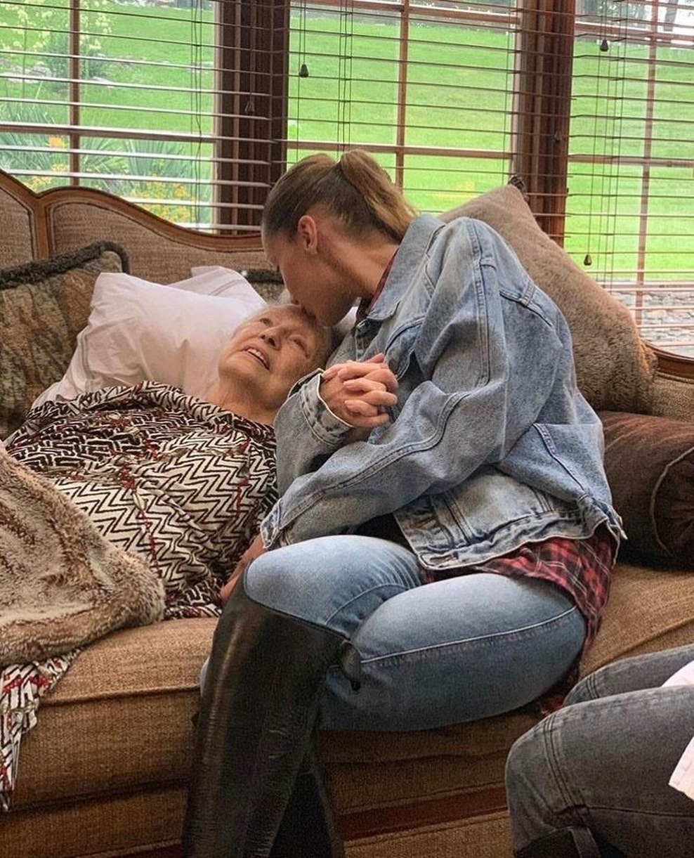 Najpomembnejša lekcija, ki mi jo je pred smrtjo zaupala moja 90-letna babica: "Nehaj početi te stvari" (foto: Profimedia)