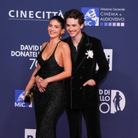 Kylie in Timothée prvič skupaj na rdeči preprogi, a pred tem ni šlo vse po planu (FOTO)