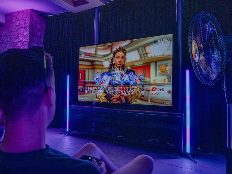 Zakaj so Samsungove nove OLED televizije obvezene za vsako gamerko