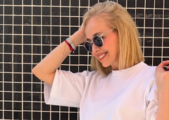 Poletni stajling, ki osvaja Instagram: še danes boste kupili vse potrebne kose za preprost stajling