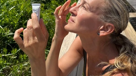 Najljubša krema proti gubam Sarah Jessice Parker: francoska krema, ki izbriše utrujenost okoli oči