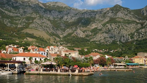risan črna gora turizem morje