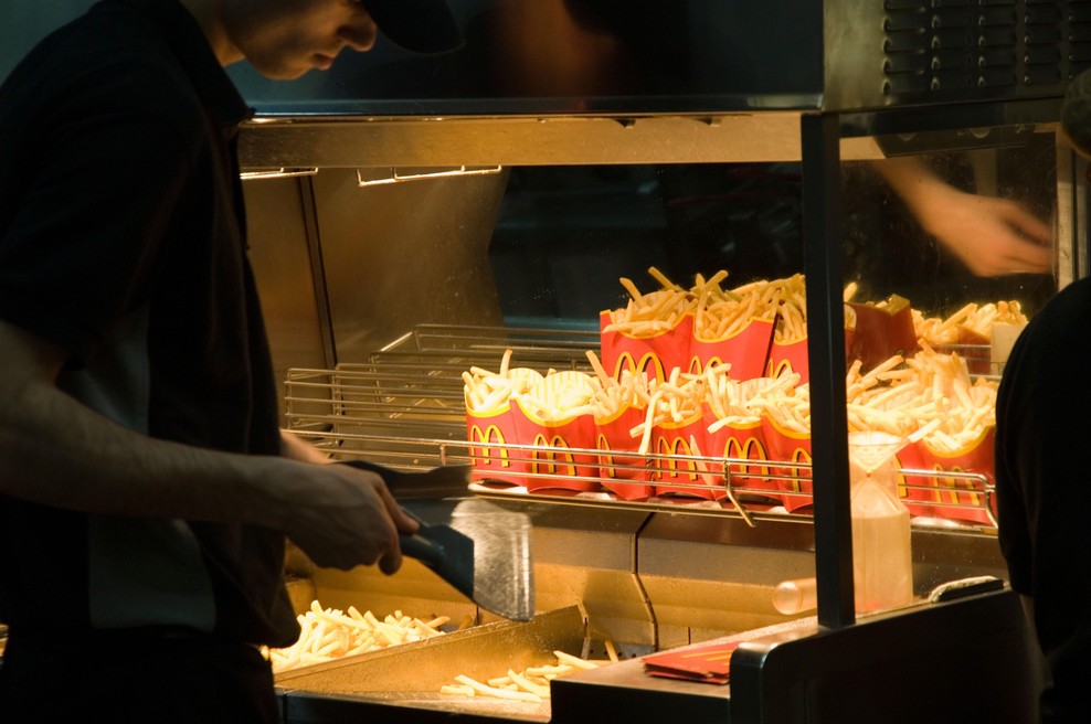 Več kot le hitra prehrana: McDonald's ponuja dolgoročne zaposlitvene priložnosti (foto: Profimedia)