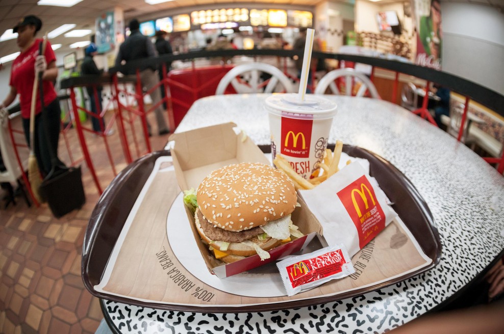 5 korakov do popolnega Big Mac burgerja po McDonald’s receptu (foto: Profimedia)