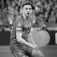 Liverpoolov zvezdnik umrl pri le 28 letih, za sabo pustil ženo in 3 otroke, pred dvema tednoma pa je ...