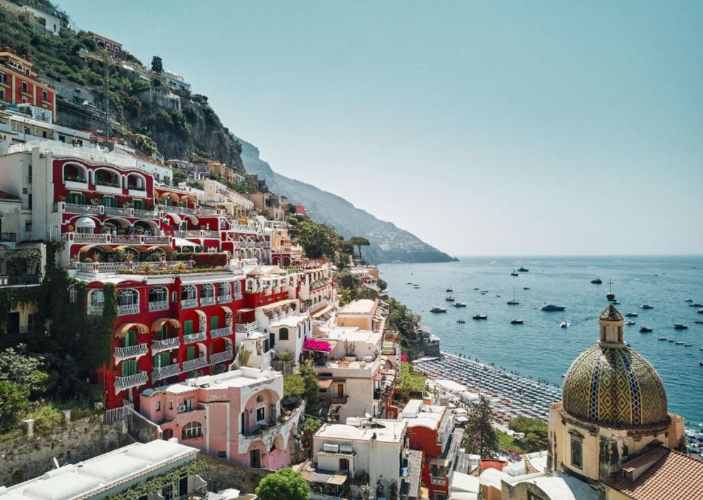 To je najlepši hotel italijanske obale: pokukajte v razkošje, ki jemlje dih, a vas bo drago stalo (foto: Booking.com)