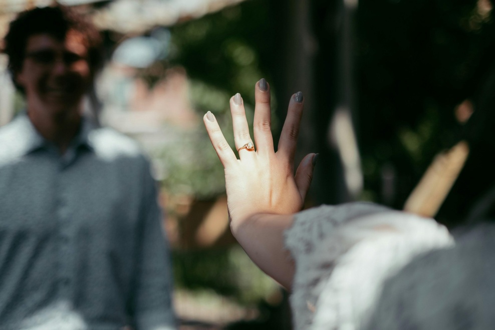 Turist na forumu prosil za nasvet: "Na pomoč! Kje v Sloveniji naj zaročim punco?" (foto: Unsplash)