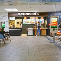 Kaj je šlo narobe? McDonald's v centru Ljubljane zaprl svoja vrata