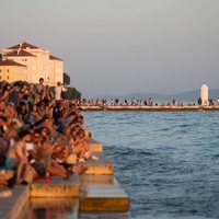 Če se odpravljate v Pulo ali Zadar, bodite pozorni: mestne oblasti zaradi tega zaračunavajo visoke kazni