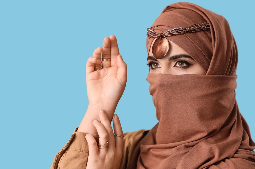 Ženska v hijabu (foto: Profimedia)