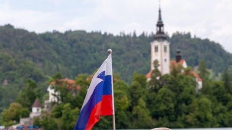 slovenija bled zastava turizem turisti srbija komentar