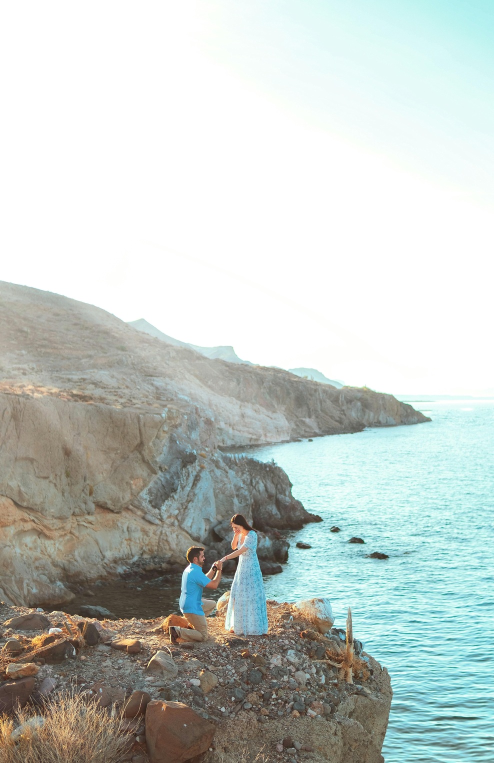 Vse je bilo pripravljeno za romantično zaroko na Santoriniju – a na eno stvar zaljubljenca nista pomislila (foto: Unsplash)