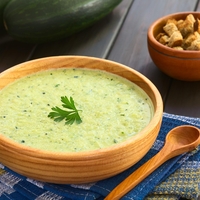 Preprosta juha iz bučk in krompirja: popoln obrok, ki razveseli želodec in brbončice