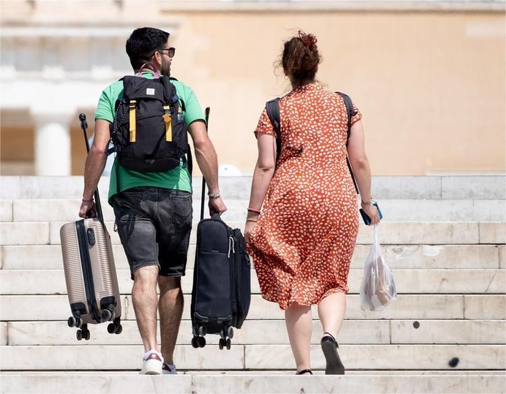 Gostoljubnim Grkom je prekipelo: teh turistov ne morejo več gledati, želijo, da grejo čimprej domov (foto: Profimedia)