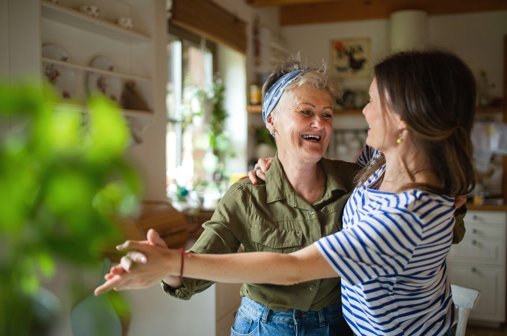 Na smrtni postelji ji je mama razkrila skrivnost – DNK test je potrdil neverjetno resnico (foto: Unsplash)