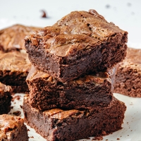 (RECEPT) Okusni browniji, vendar na zdrav način? Našle smo povsem preprost recept, ki ga morate preizkusiti še danes