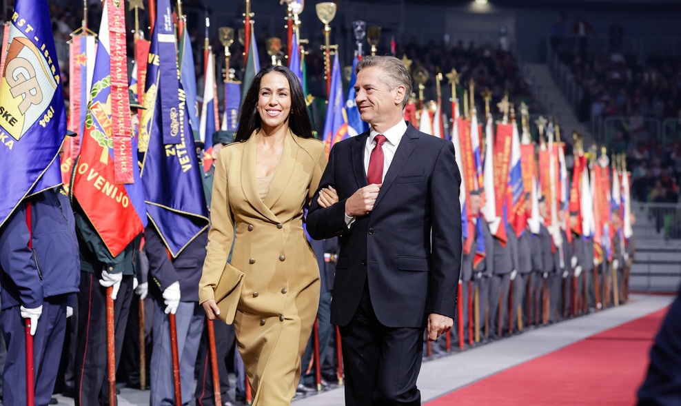 To, kar sta Golob in Gabrova naredila en dan po poroki, bo odmevalo še dolgo (VIDEO) (foto: Mediaspeed/Saša Despot)
