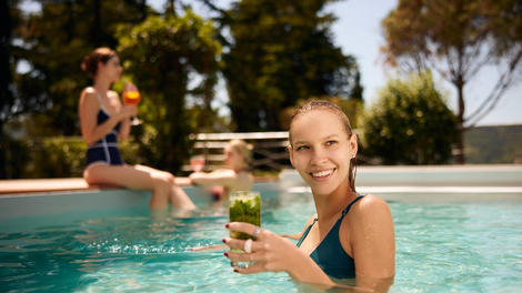 4 načini, kako ohraniti prijateljstvo, ko nas življenje pelje vsako po svoje